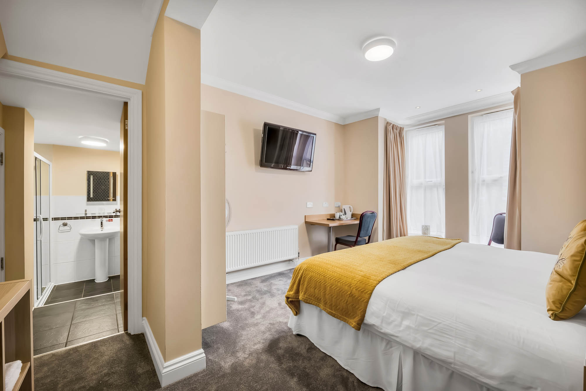 Granby Hotel in Gravesend Superior Double Room